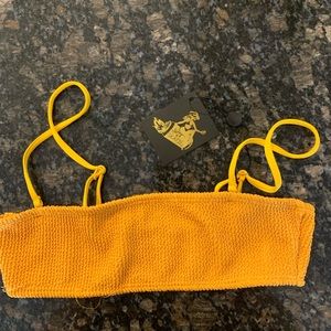 Skatie x Salty blonde annie bandeau top